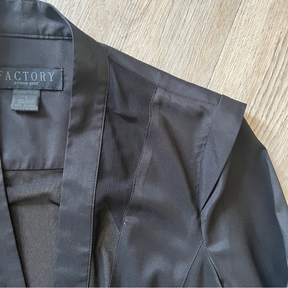 Factory Mesh Panel Lightweight Blazer​ - Picture 3 of 8